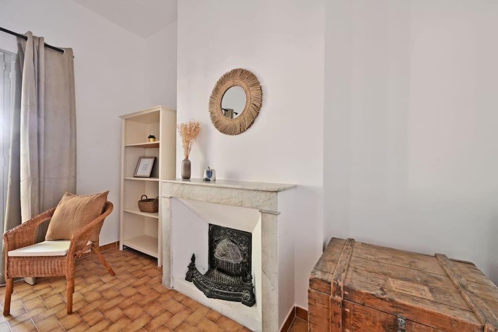 Apartament Au Coeur Des Platanes - Parking Gratuit Sous-Terrain - Clim - Balcon Awinion Zewnętrze zdjęcie