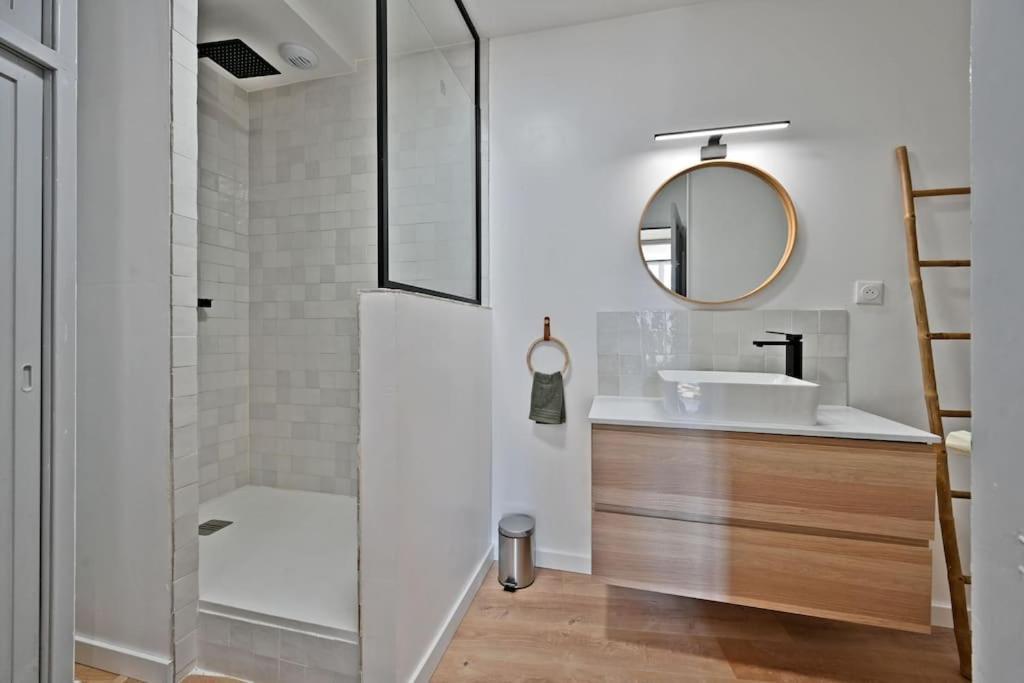 Apartament Au Coeur Des Platanes - Parking Gratuit Sous-Terrain - Clim - Balcon Awinion Zewnętrze zdjęcie