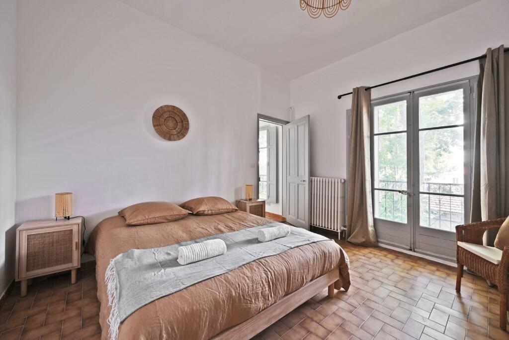 Apartament Au Coeur Des Platanes - Parking Gratuit Sous-Terrain - Clim - Balcon Awinion Zewnętrze zdjęcie