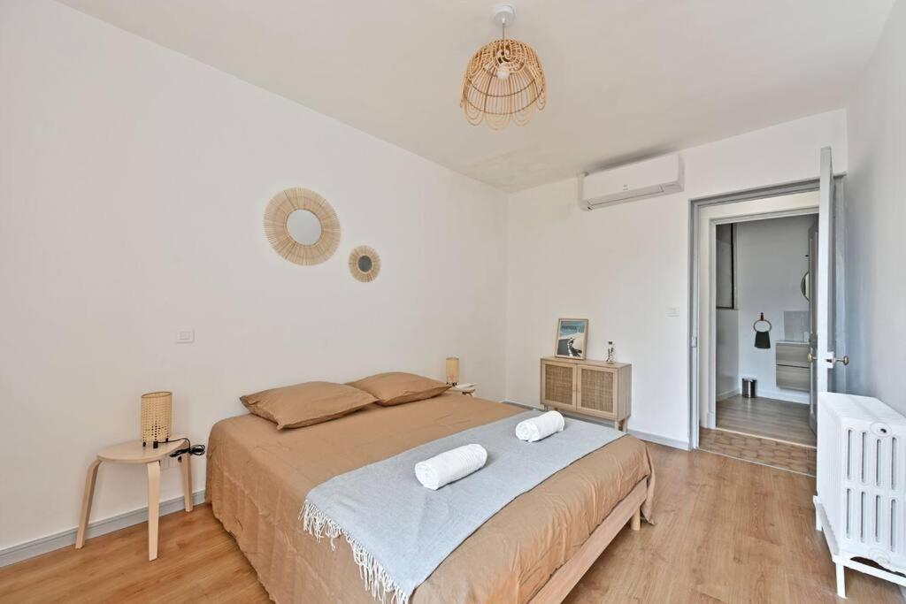 Apartament Au Coeur Des Platanes - Parking Gratuit Sous-Terrain - Clim - Balcon Awinion Zewnętrze zdjęcie